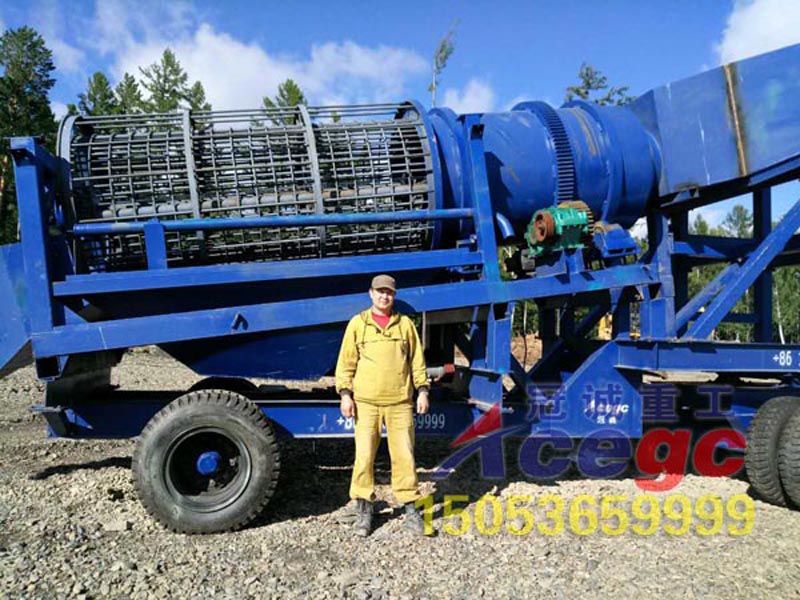 移動(dòng)鉑金礦重選車在俄羅斯